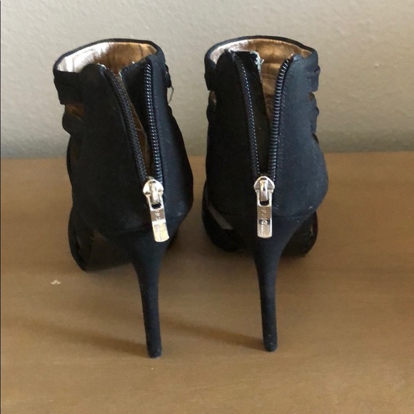 Cute heels for wherever you go - Picture 4 of 4